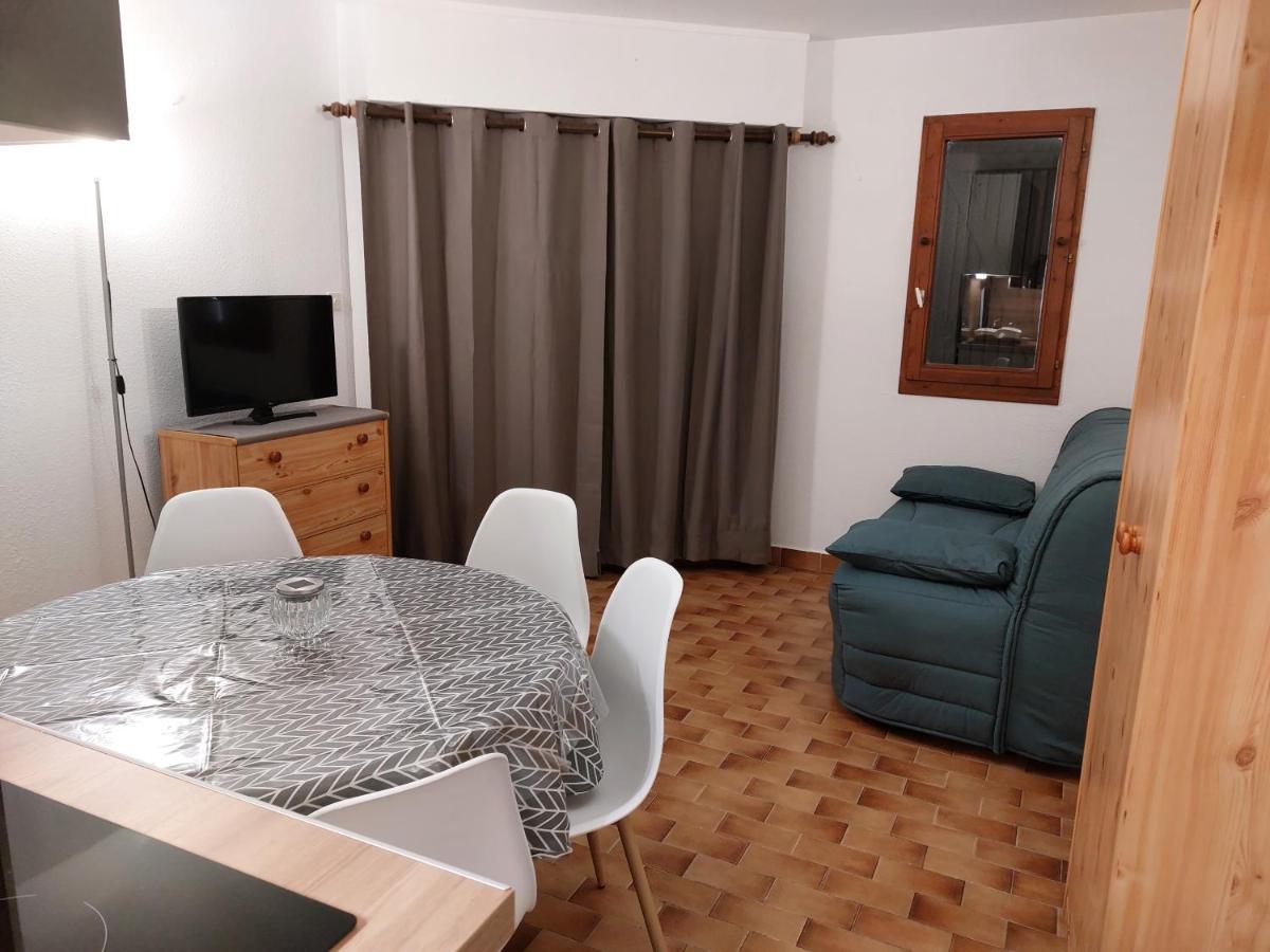 Saint Cyprien - Appart - Piscine-Mer Екстер'єр фото